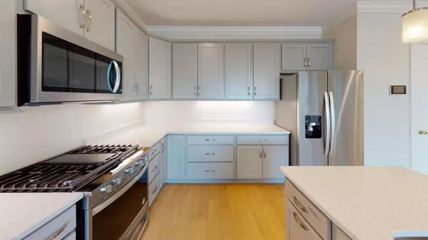 Atkinson, NH 03811,7 Longview DR #207