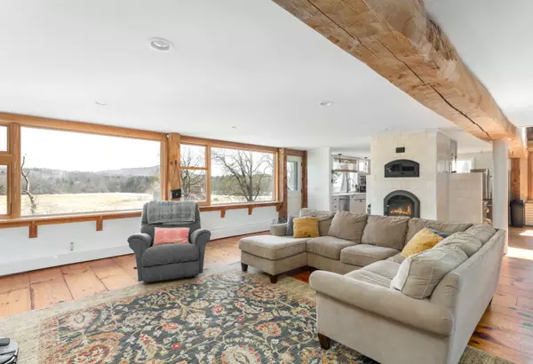 Charlotte, VT 05445,4003 Greenbush RD