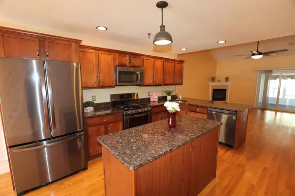 Pelham, NH 03076,21 Winterberry RD
