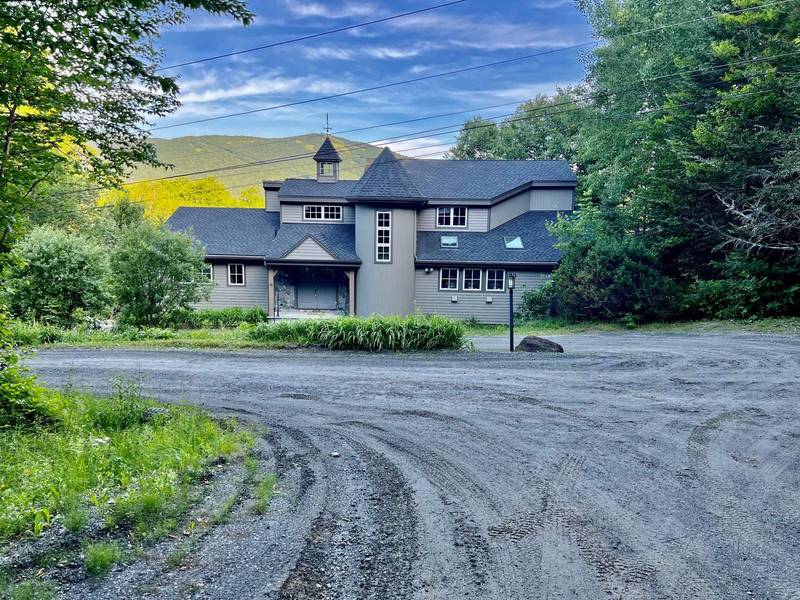 35 Hathaway TRL, Dover, VT 05356