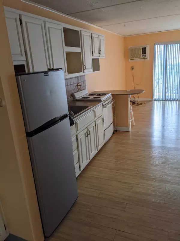 Hampton, NH 03842,933 Ocean BLVD #202