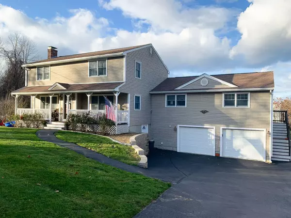 47 Dutton RD, Pelham, NH 03076