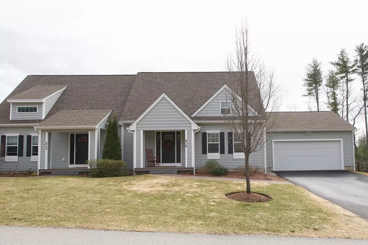 Chester, NH 03036,215 Villager RD