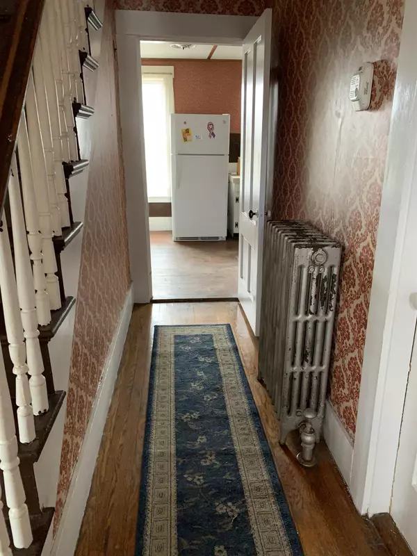 Milton, NH 03851,68 DAWSON ST