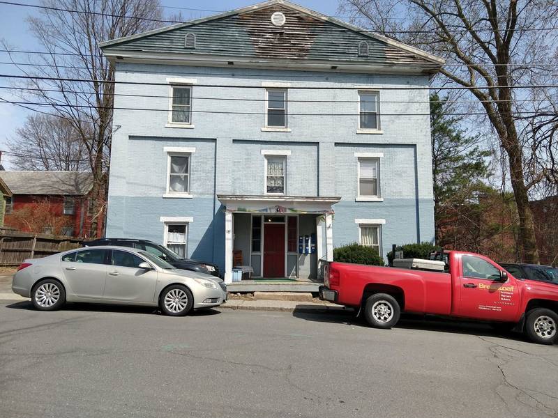 16 School ST, Brattleboro, VT 05301