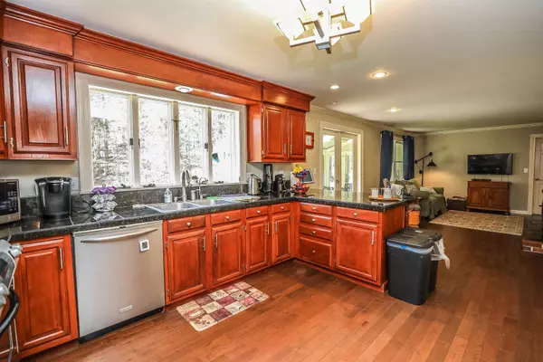 Dublin, NH 03444,276 Boulder DR