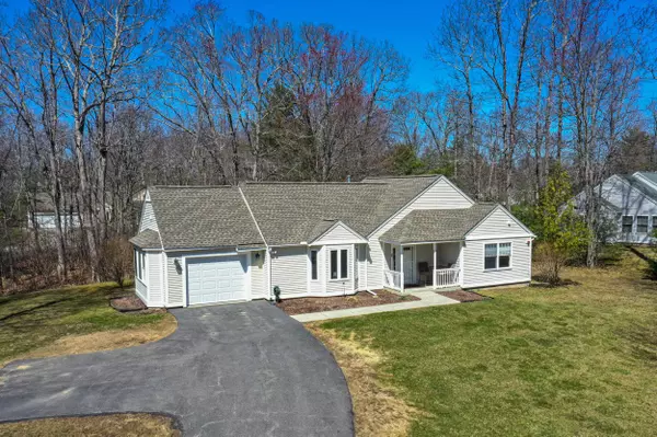 2 Worthen RD, Durham, NH 03824