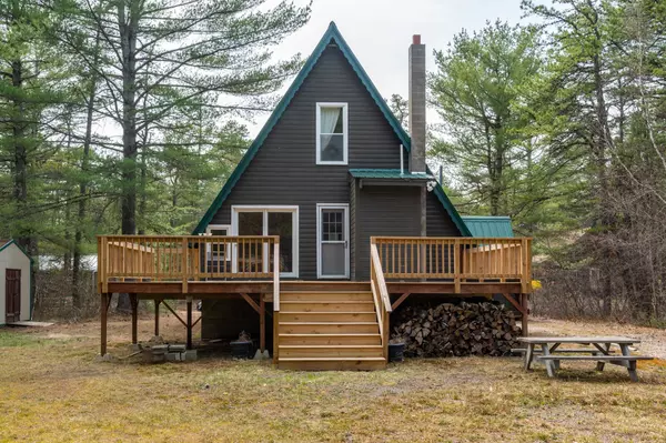 131 Remick DR, Tamworth, NH 03817