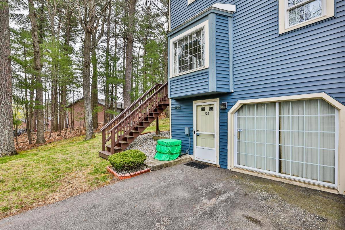 Nashua, NH 03063,108 Cannongate III RD