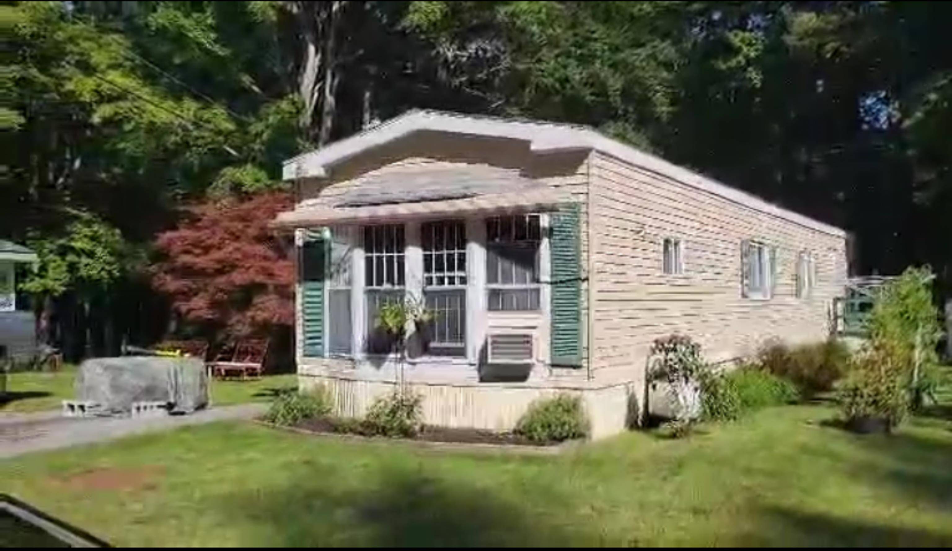 6 Imperial DR, Keene, NH 03431