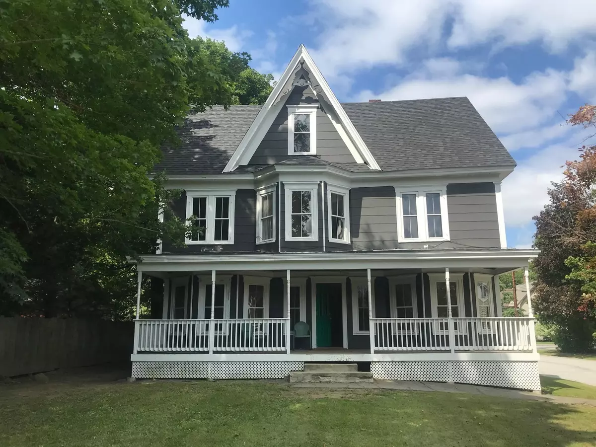 Plymouth, NH 03264,7 Crawford ST