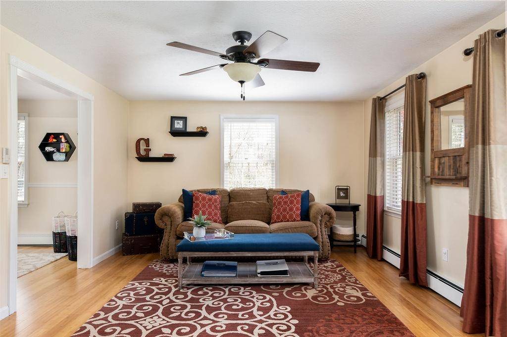 Hudson, NH 03051,40 Pinewood RD