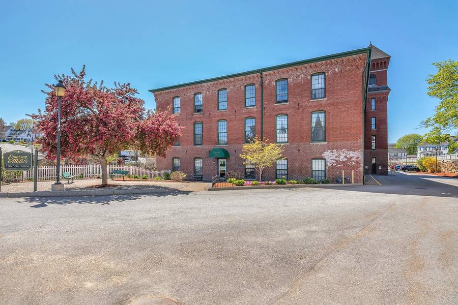 100 Main ST #215, Pembroke, NH 03275