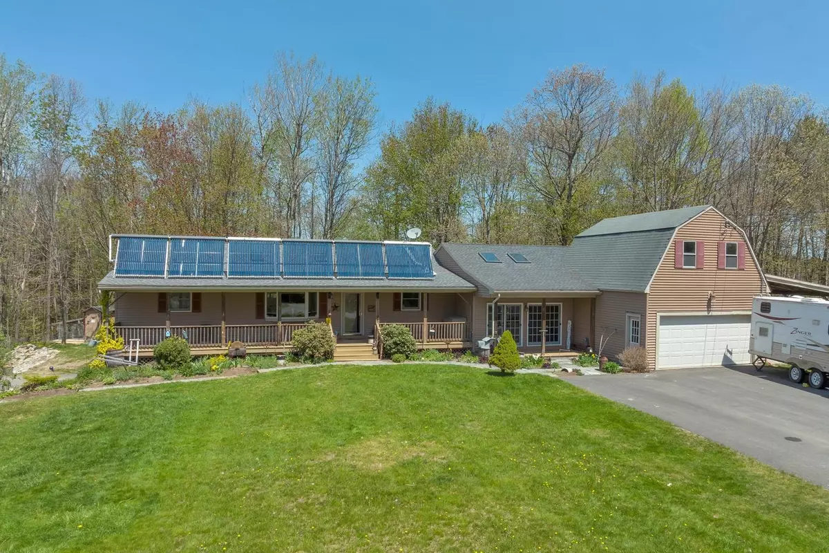 Pittsfield, NH 03263,9 Eaton RD