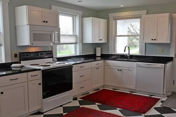 Benson, VT 05731,2558 Stage RD