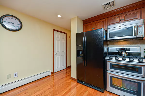 Seabrook, NH 03874,16 Ayer CIR