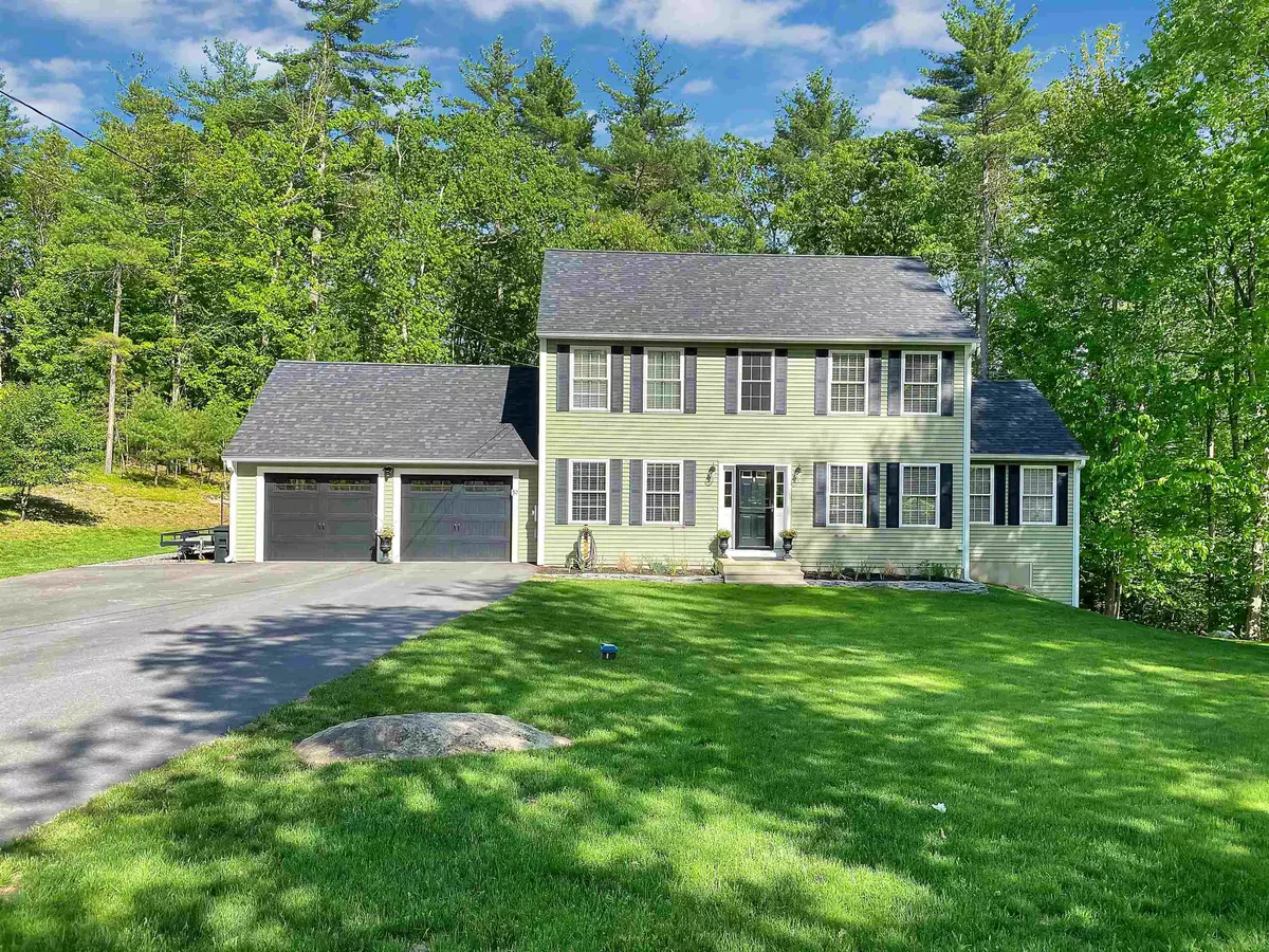 Brookline, NH 03033,19 Ames RD