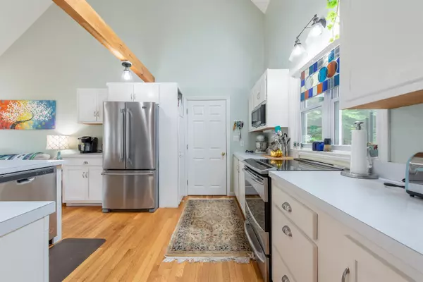 Plymouth, NH 03264,27 Ash Hill RD