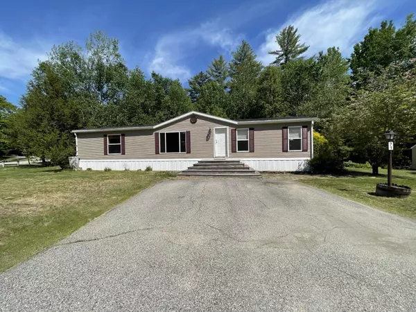 71 Sycamore BLVD, Farmington, NH 03835