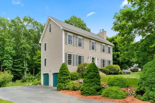 Bedford, NH 03110,284 Pulpit RD