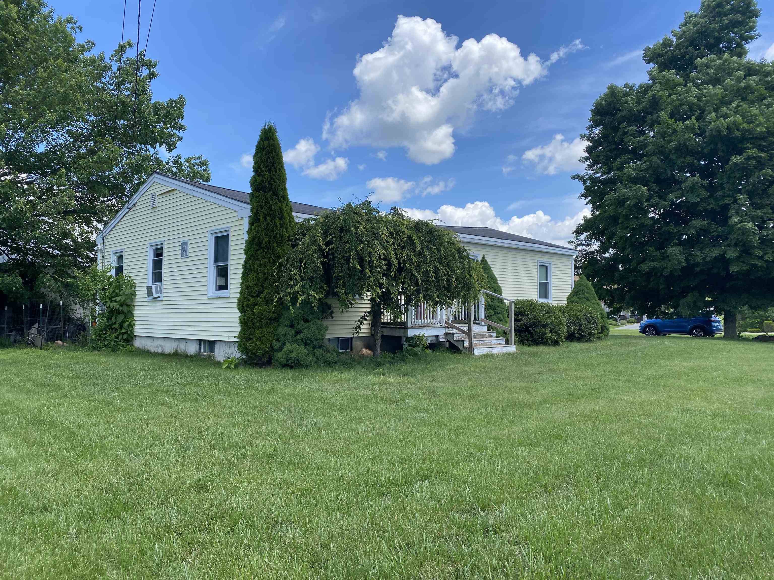Brentwood, NH 03833,77 North RD