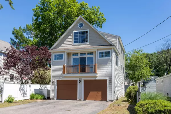 25 Emerald AVE, Hampton, NH 03842