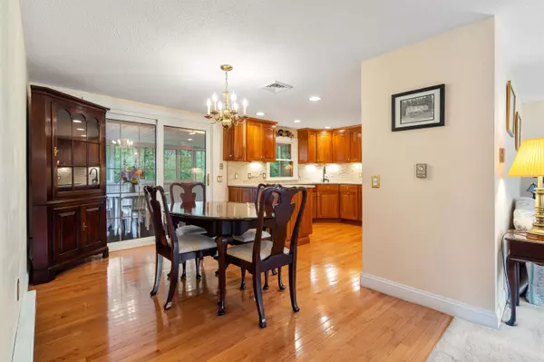 Pelham, NH 03076,4 Hearthstone RD