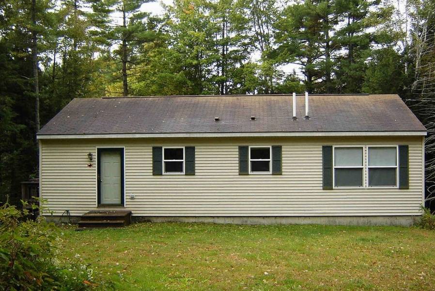 26 Chippendale DR, Sunapee, NH 03782