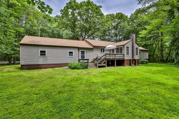 Hampton Falls, NH 03844,20 Drinkwater RD