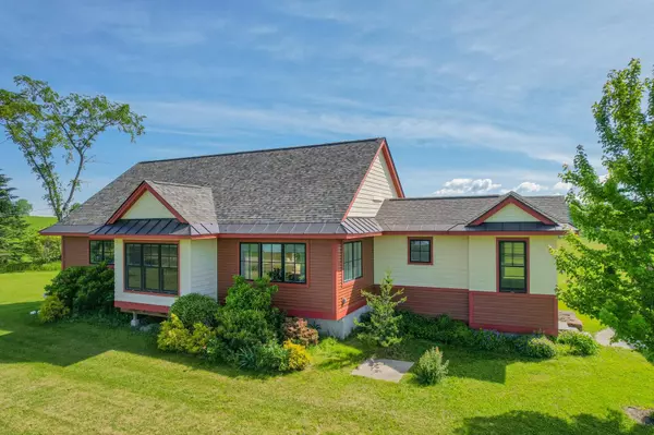 Charlotte, VT 05445,487 Guinea RD