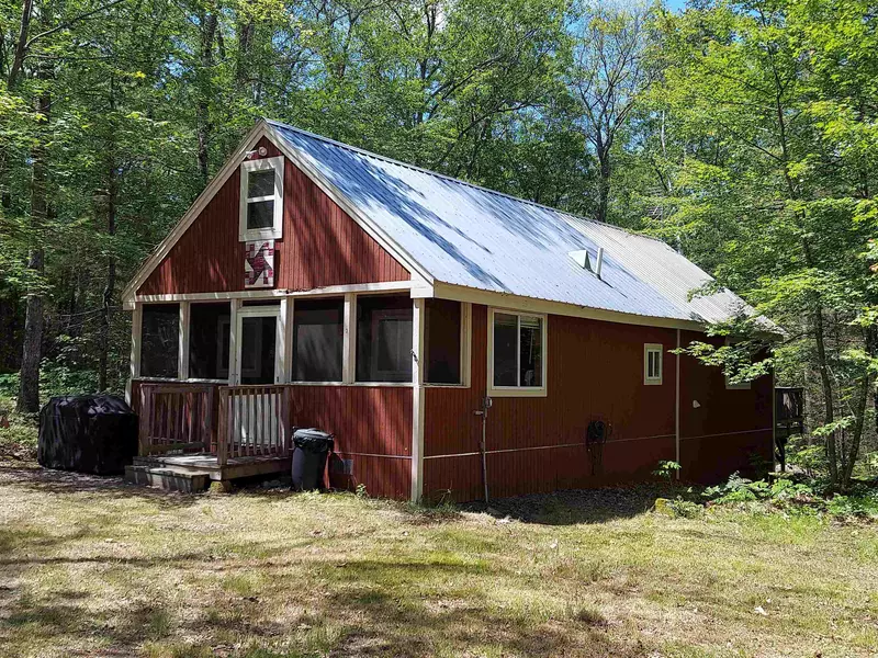 51 Easy AVE, Brownfield, ME 04010