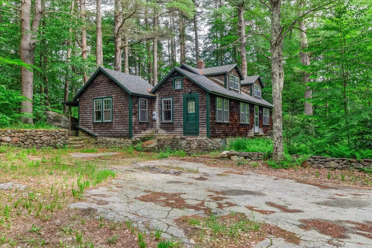 Dublin, NH 03444,207 Valley RD