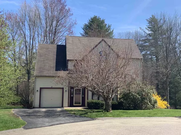 21 Alderwood DR, Stratham, NH 03885