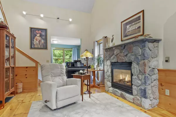 Rindge, NH 03461,60 Pine Eden RD