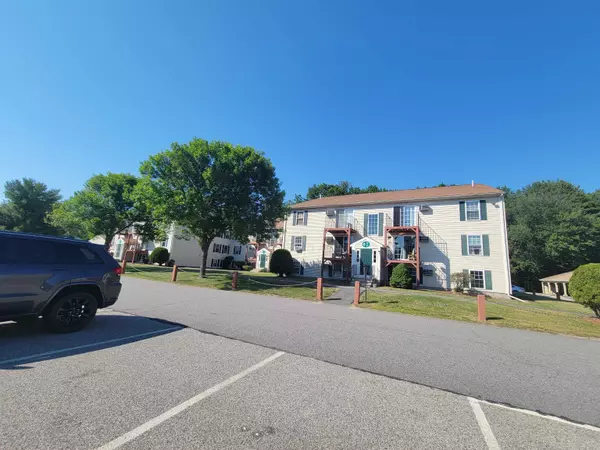 1410 White Cedar BLVD, Portsmouth, NH 03801