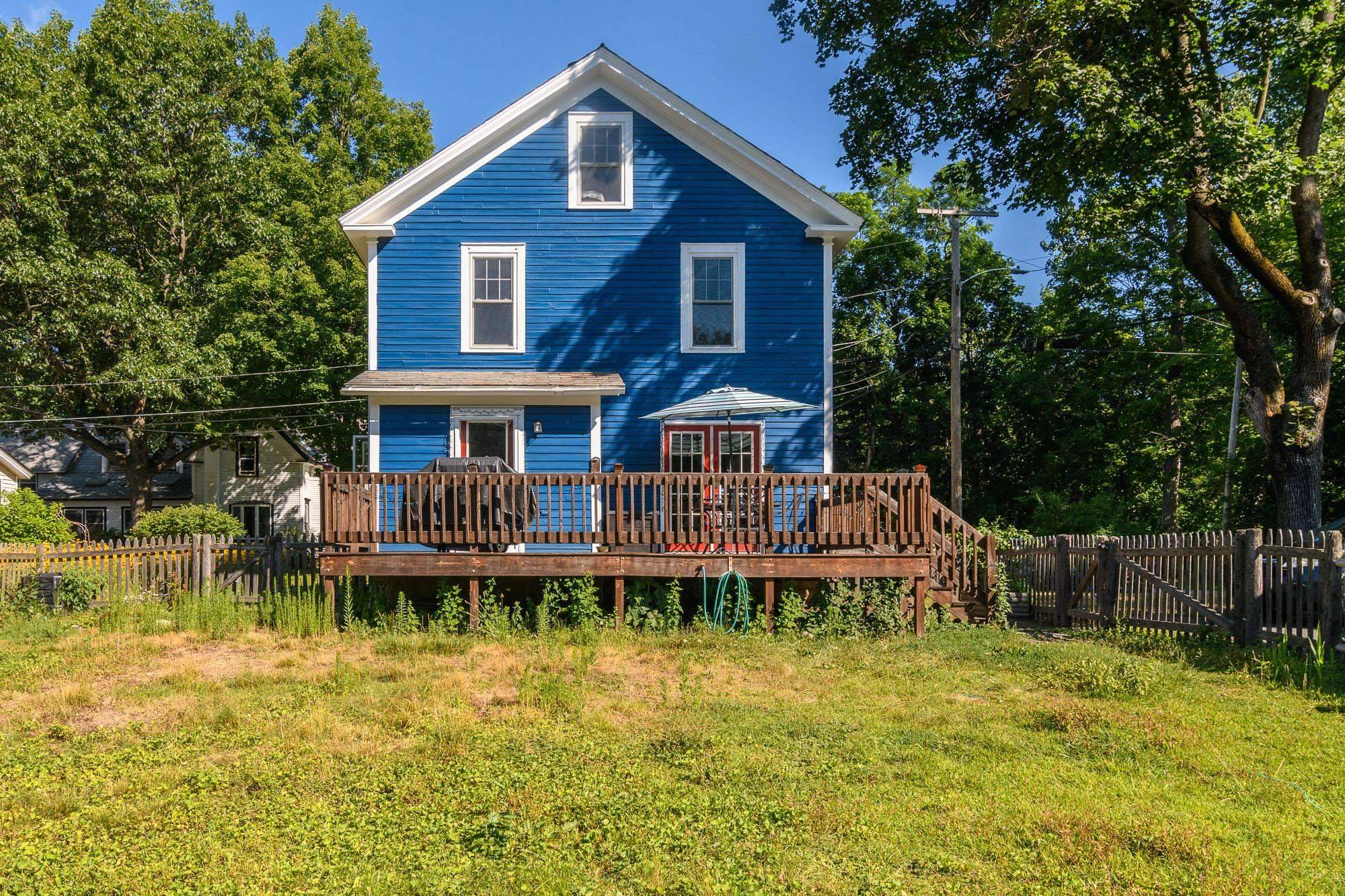 Brattleboro, VT 05301,6 Willow ST