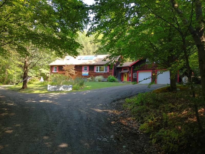 773 Guilford ST, Brattleboro, VT 05301