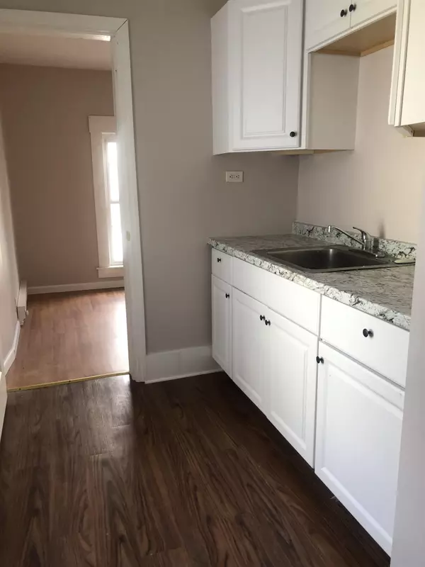 Manchester, NH 03102,183 Cartier ST