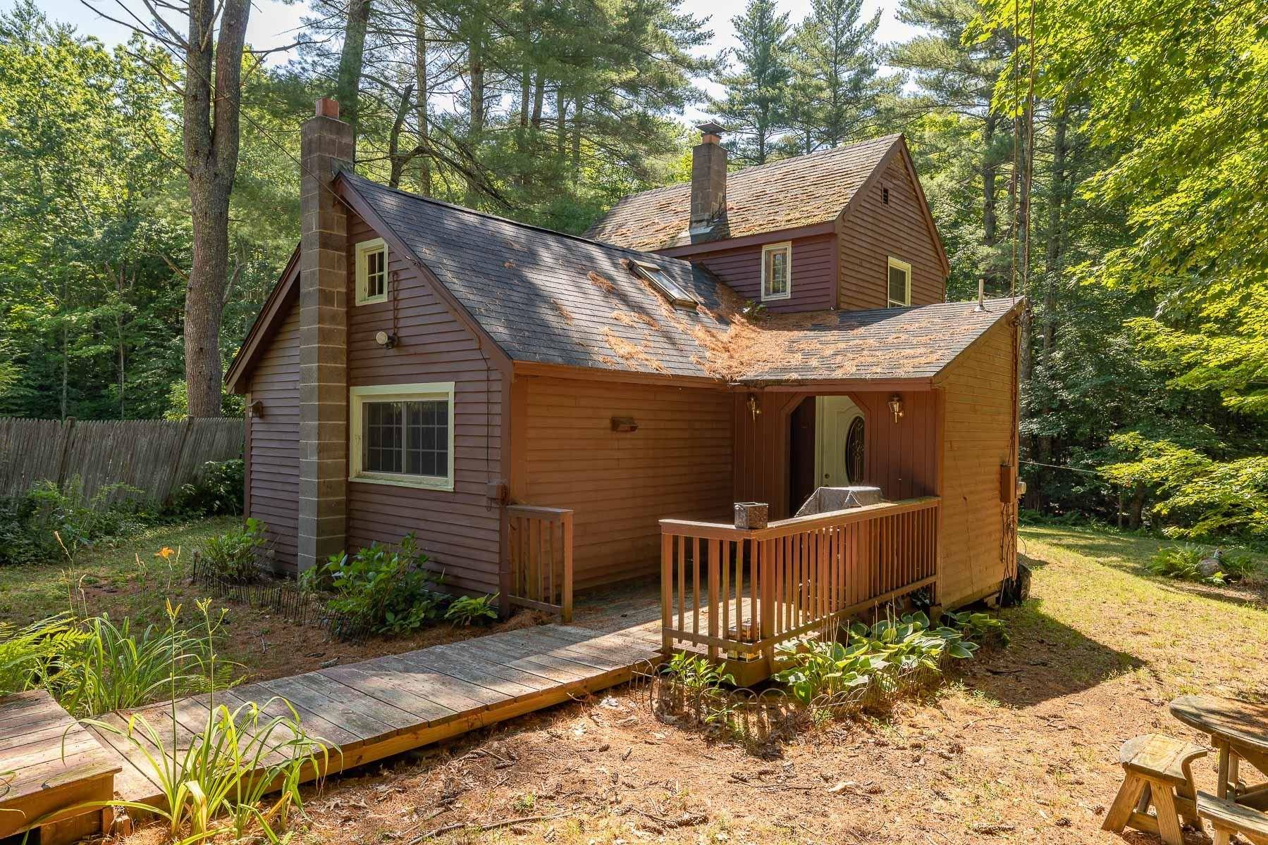 4 Juniper LN, Brentwood, NH 03833