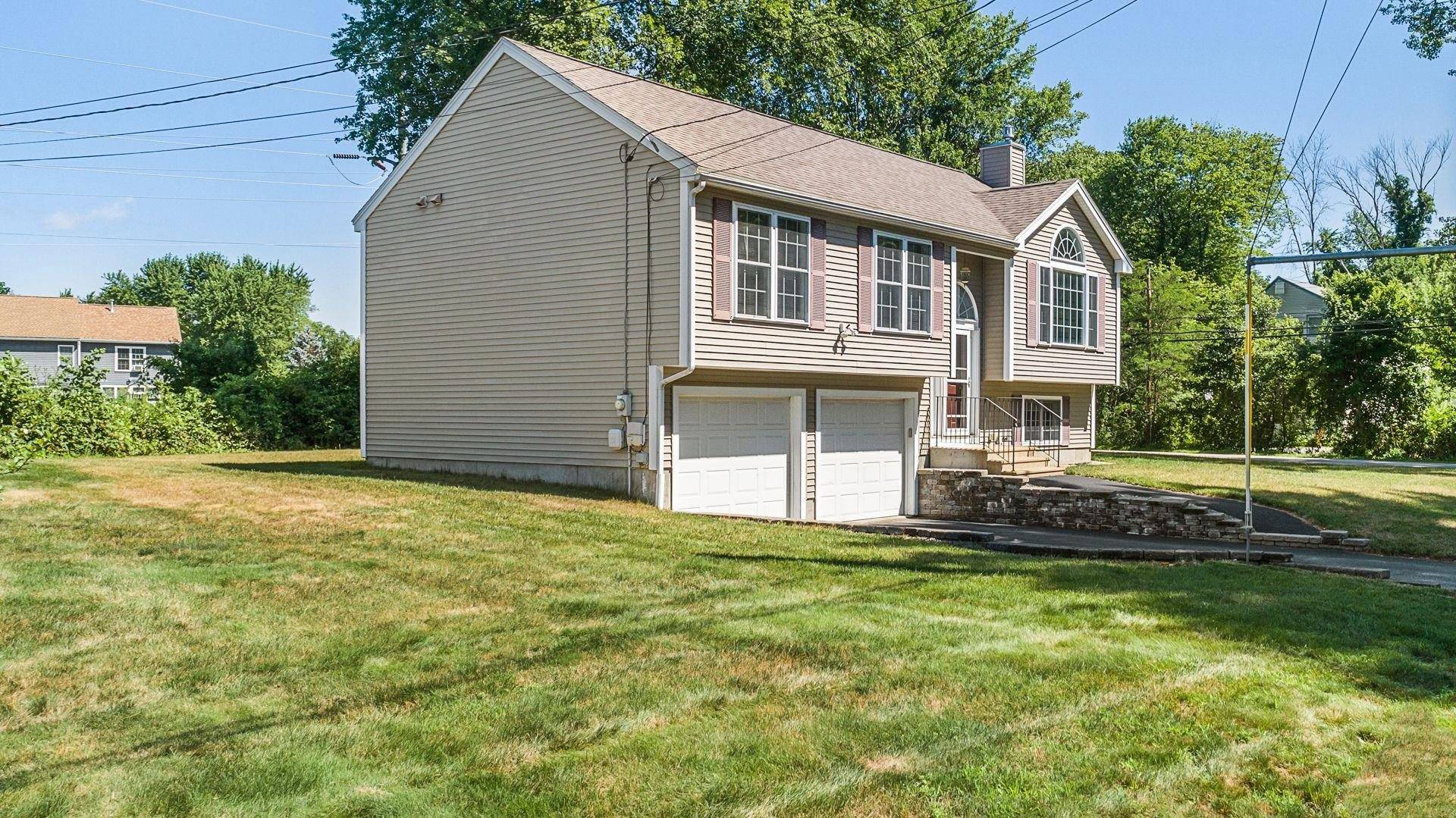 Hudson, NH 03051,1 Federal ST