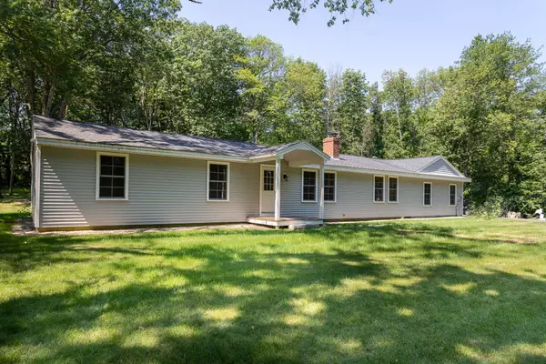 67 Depot RD, Stratham, NH 03885