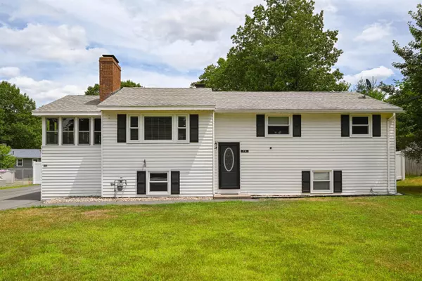 70 Tenby DR, Nashua, NH 03062