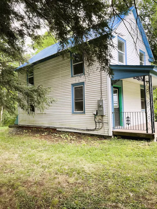 15 South Main ST, Charlestown, NH 03603