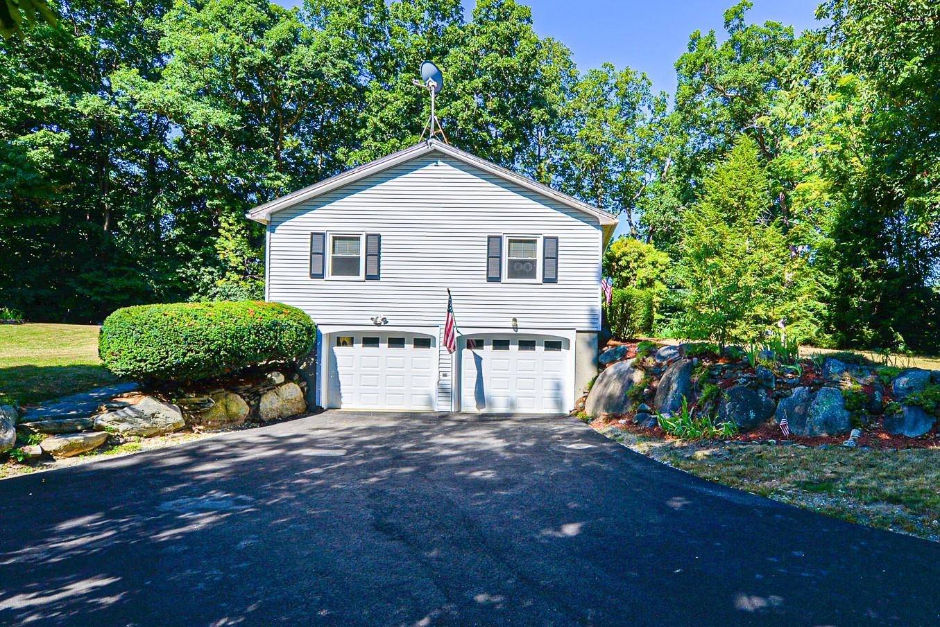 Hudson, NH 03051,17 Old Derry RD