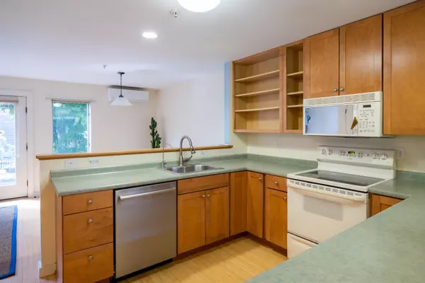 Charlotte, VT 05445,25 Common WAY