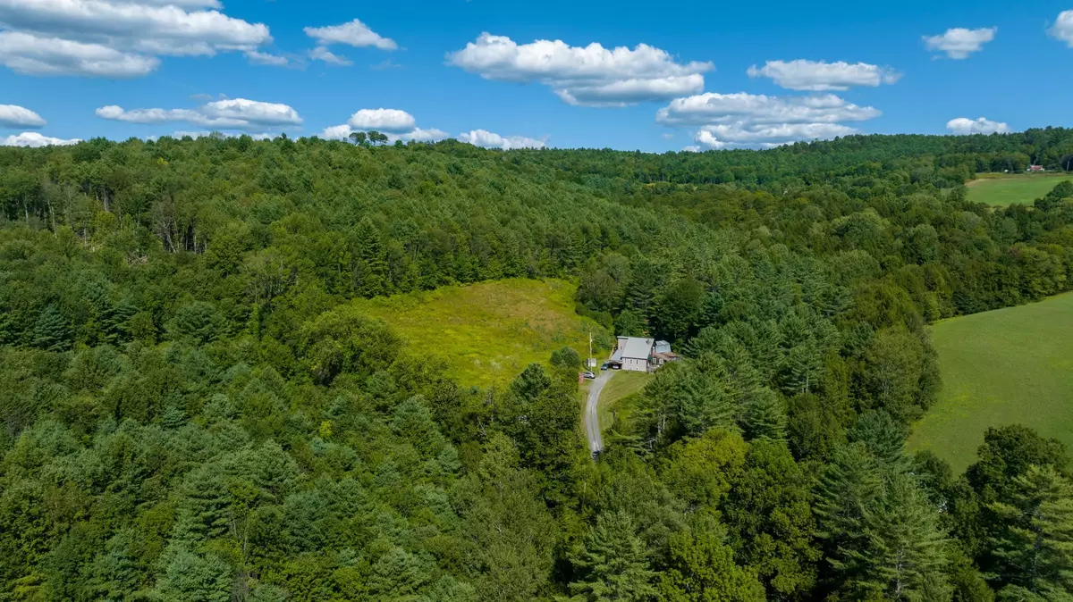 Royalton, VT 05068,545 Post Farm RD