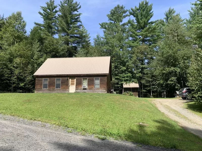 92 Hastings LN, Hardwick, VT 05843