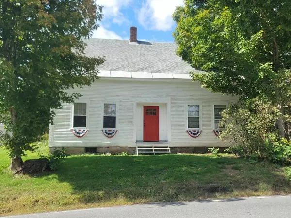 8 Skyline RD, Unity, NH 03603