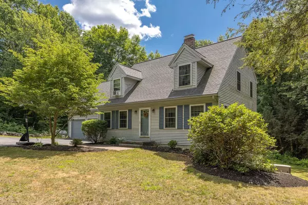 18 Clover LN, Barrington, NH 03825