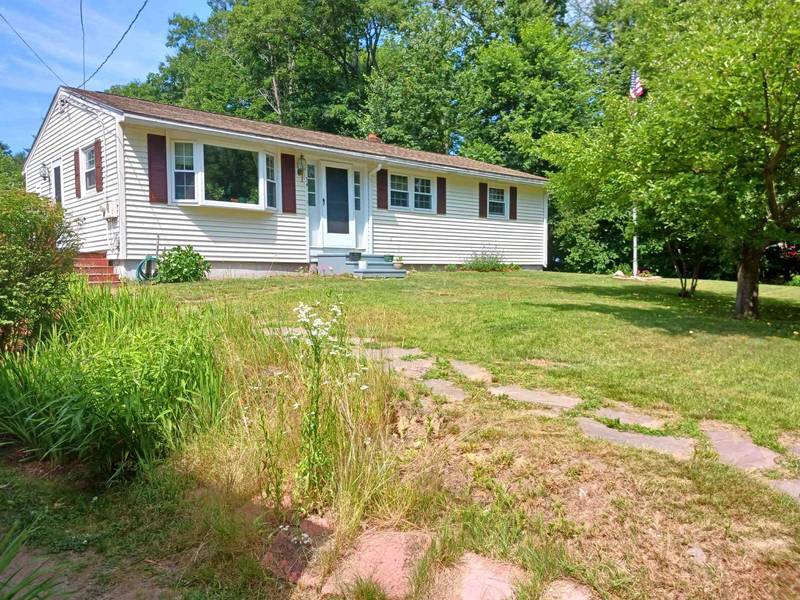 344 3rd Range RD, Pembroke, NH 03275